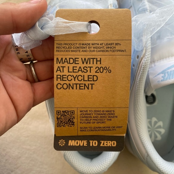 NwT Nike Dunk Low Next Nature White and Light Blue Tint  Casual Sneakers 11.5 W - Picture 8 of 14